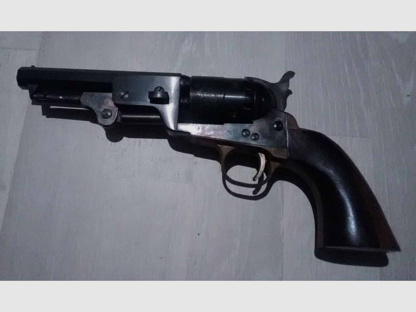 Colt 1851 Navy Western Quick Draw Revolver Kal. 44 mit Gravur -