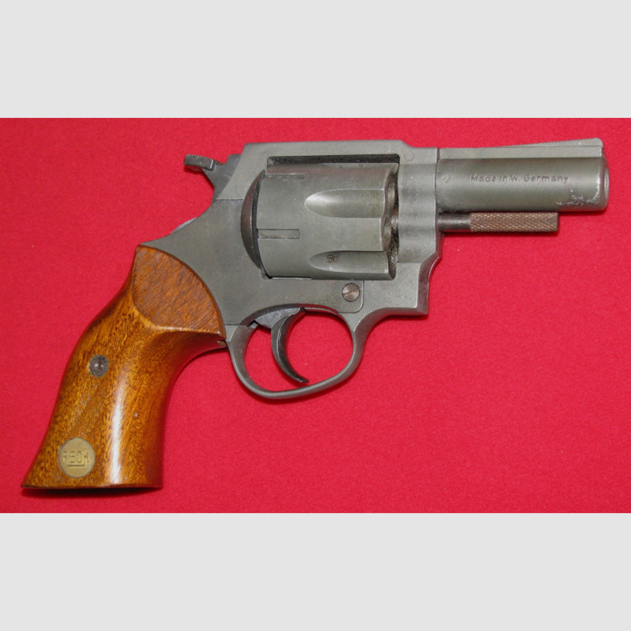 Reck Schreckschuss - Revolver, ein Reck - Bodyguard mit der PTB 453, Bitte ansehen
