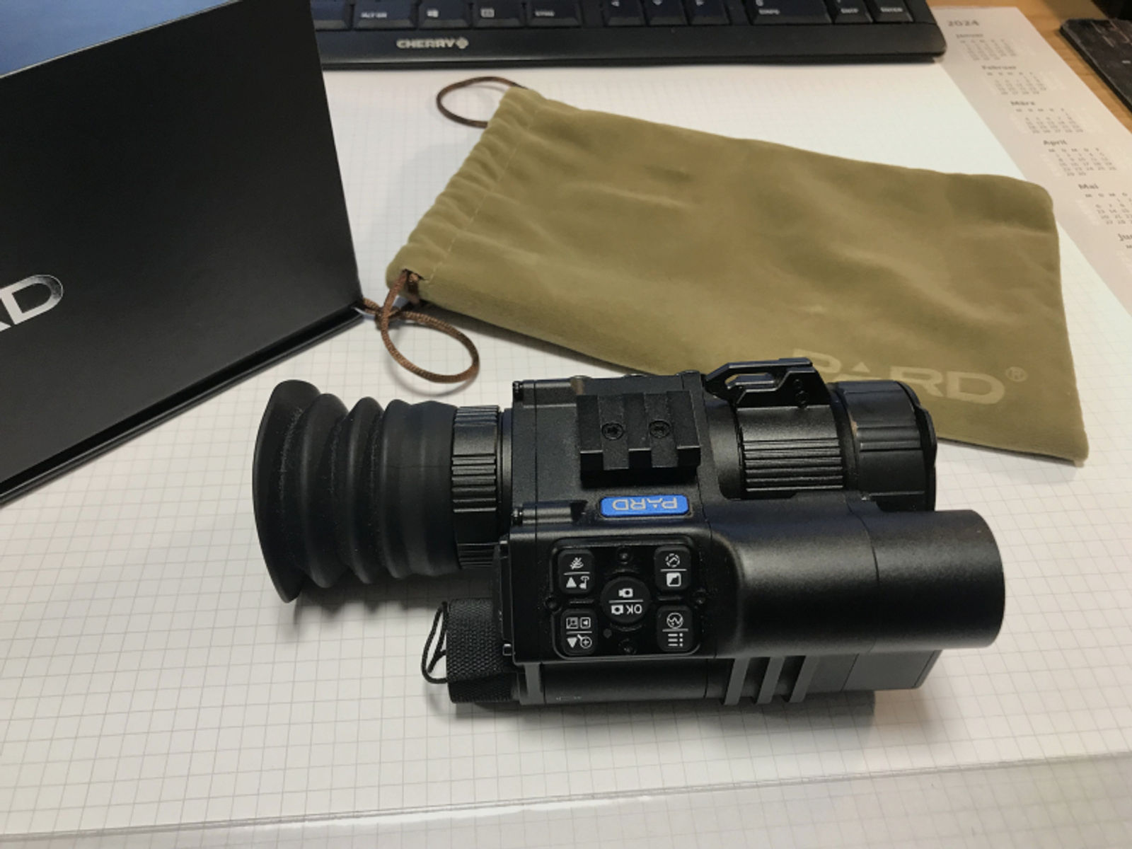 Pard FT32 mit LRF Entfernungsmesser Okular-Adapter Augenlinse od. Zielfernrohr