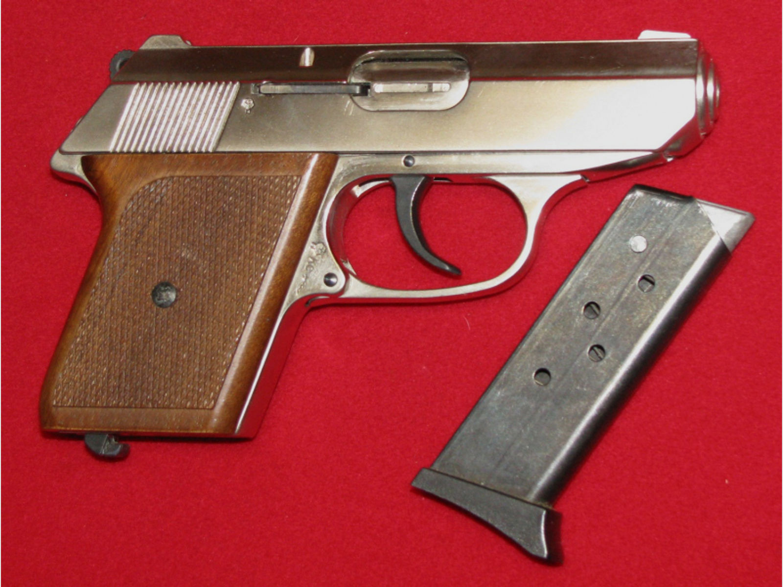Röhm Schreckschuss - Pistole, eine Röhm RG 9 (Vernickelt-Holz) mit PTB 413, Bitte ansehen