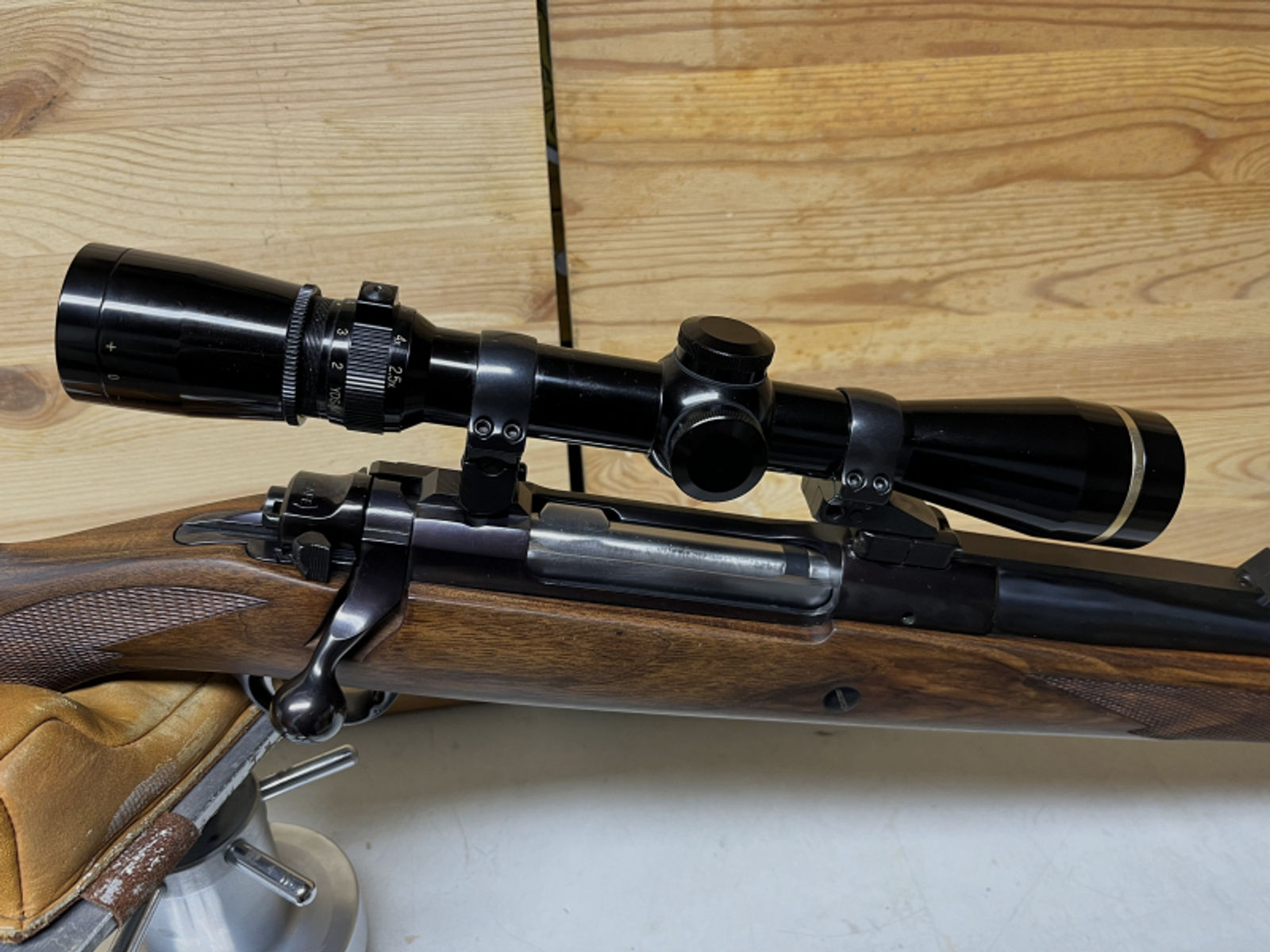 Ruger Repetierbüchse .375H&H; Leupold - Zfr.