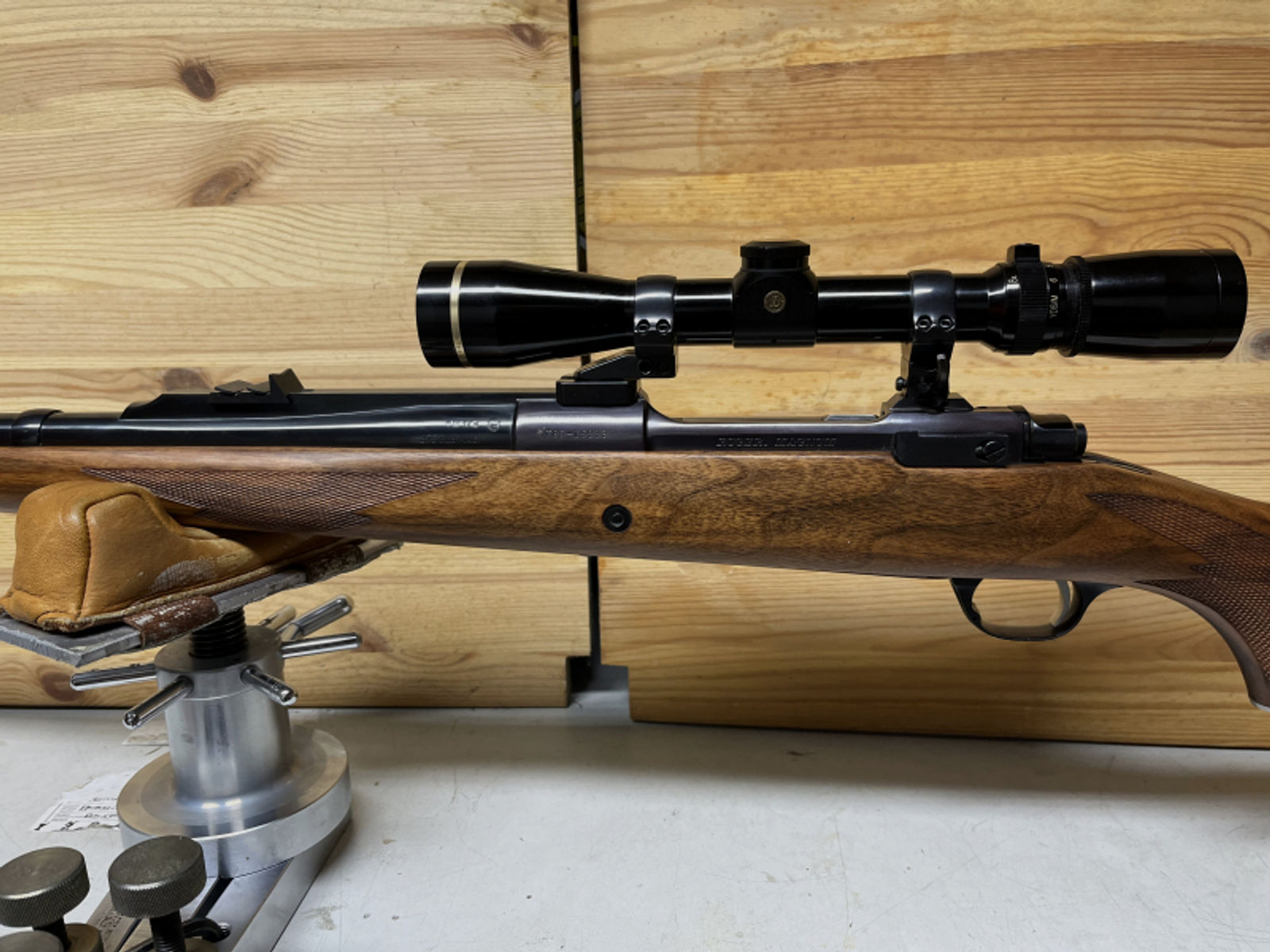 Ruger Repetierbüchse .375H&H; Leupold - Zfr.