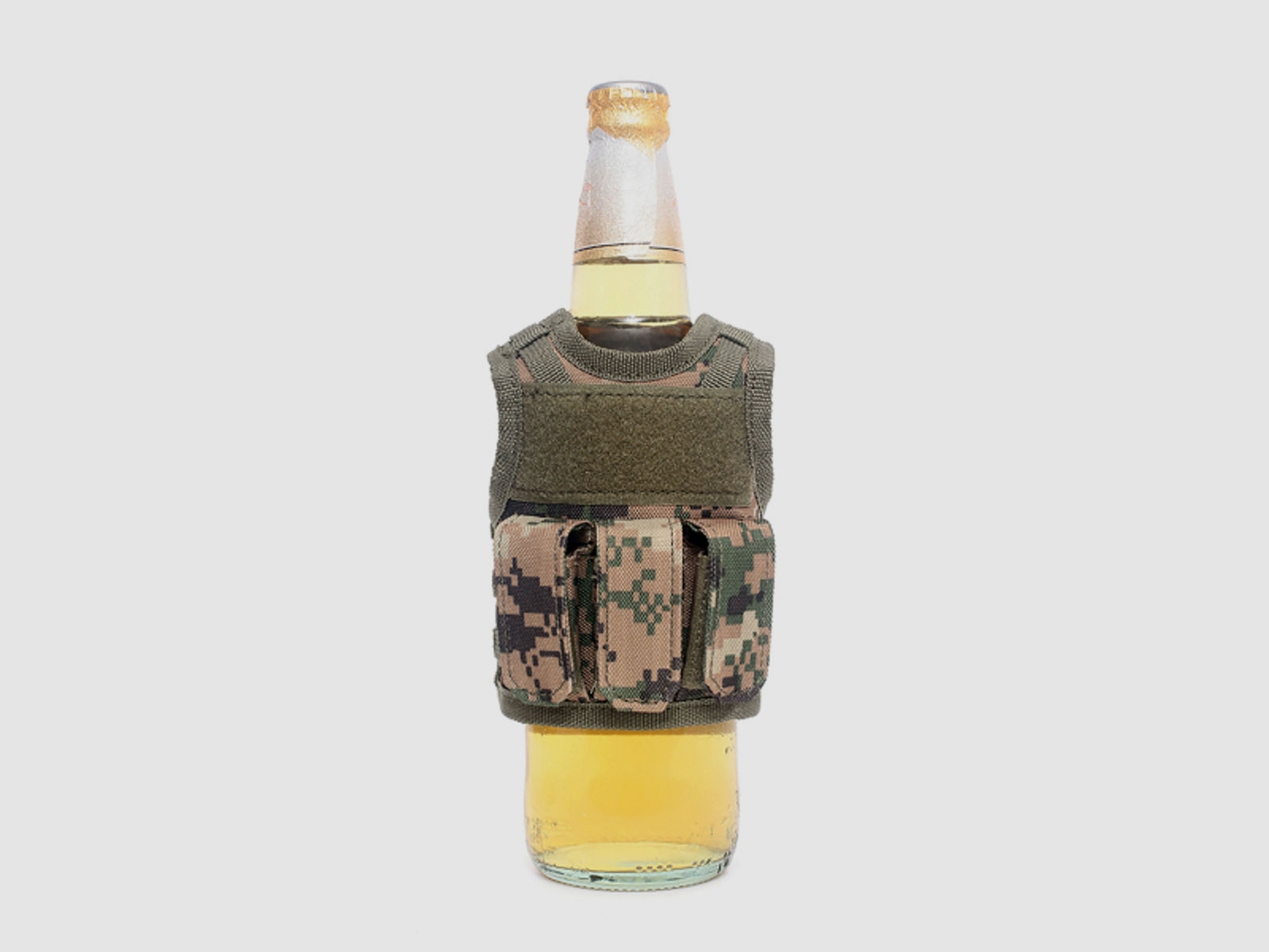 Mini Tactical Schutzweste mit Fronttaschen für Bierflasche / Wein / Thermosflasche -Digital Woodland