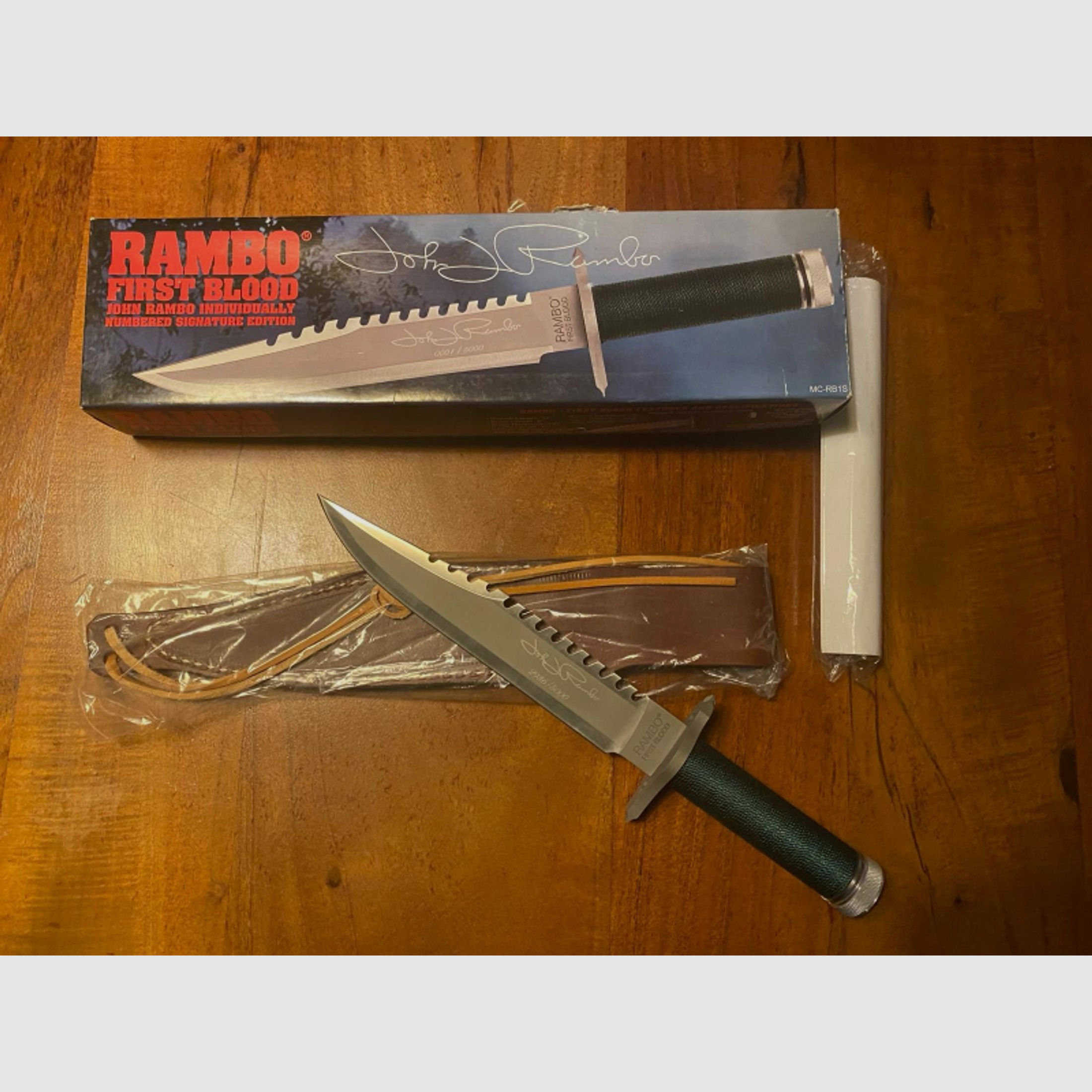 RAMBO Knife First Blood Signature Edition