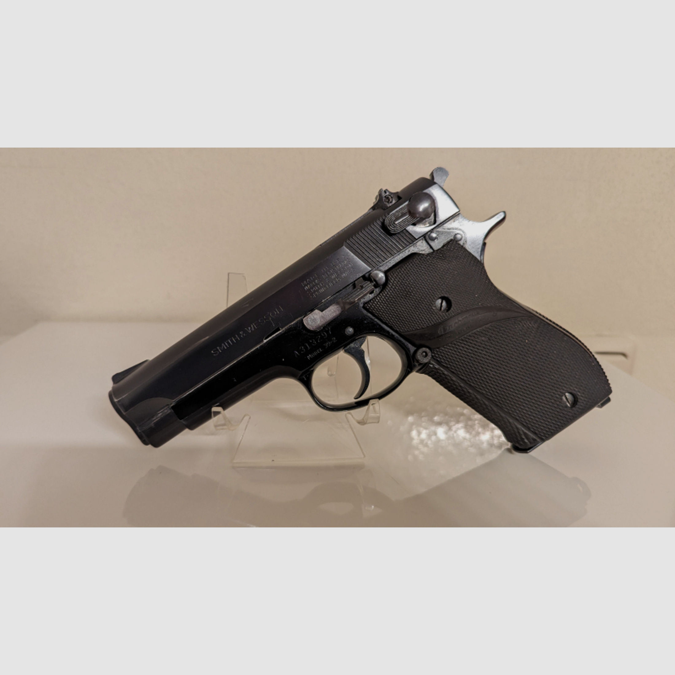 Smith & Wesson 39-2 9x19 Luger