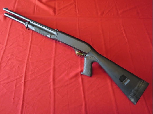 Selbstladeflinte Benelli M1 Super 90 im Kaliber 12/76 Magnum