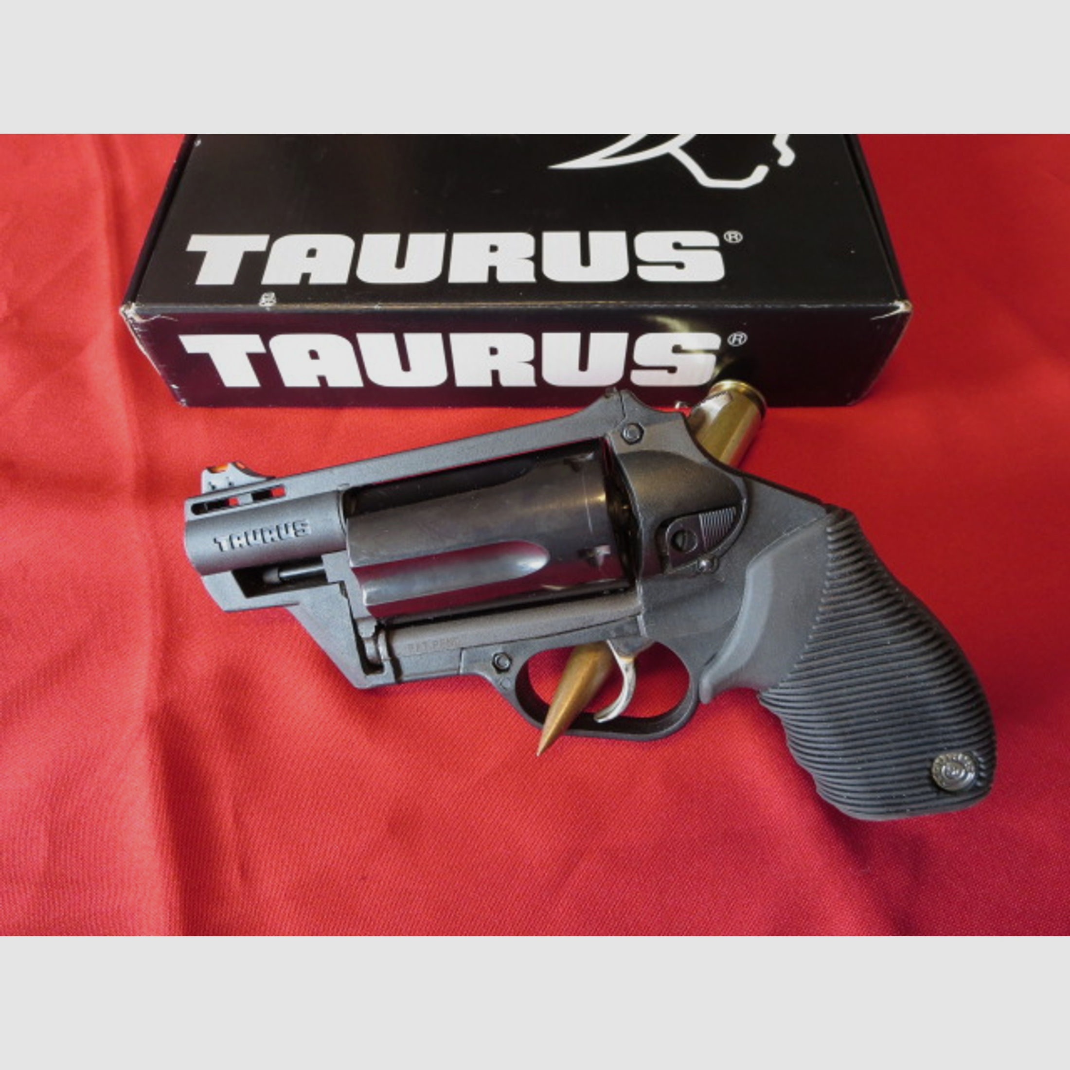 Revolver Taurus The Judge im Kaliber 410 und 45 Colt