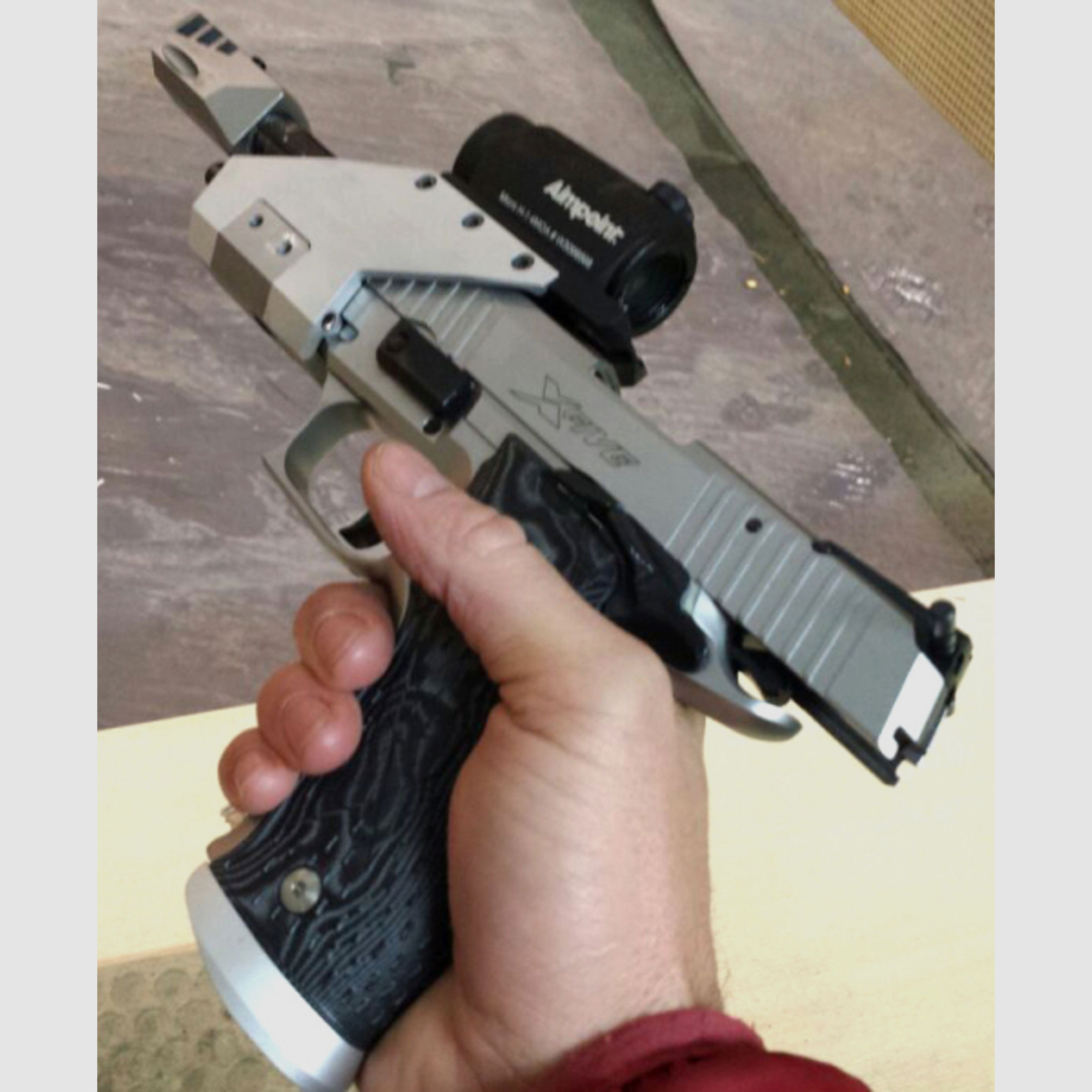 SIG Sauer X-Five Open Pistole IPSC-Open 9mm mit Holster
