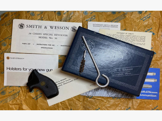 Für Revolver Smith & Wesson, Alten Originalkarton, Gum-Griffschalen SJ-CP, Papieren - Reinigungsset