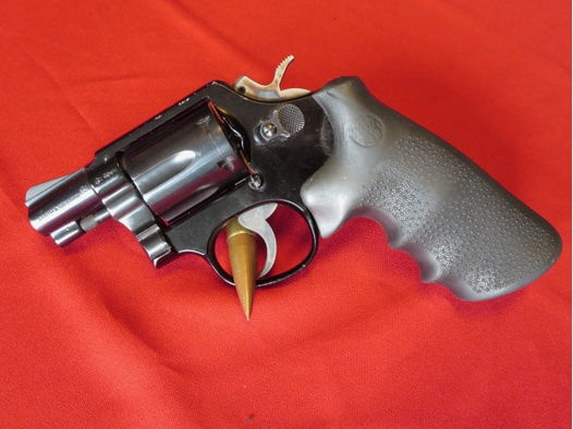 Revolver Smith & Wesson Mod 12-2 Airweight Kal. 38 Special
