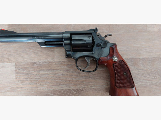 S & W Revolver 19-5 in .38 Spec / .357 Mag, SA/DA