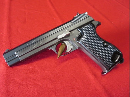 Pistole SIG M49 SIG 210 im Kaliber 9 Para 9x19 A-Seriennummer, sehr gut!