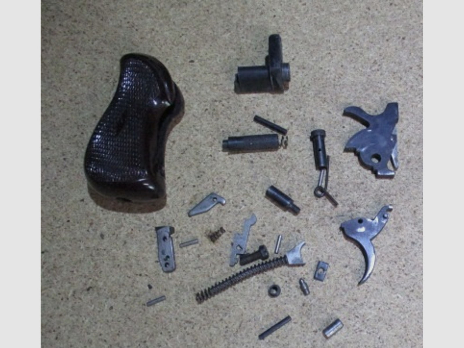 Ersatzteile Teilekit für Revolver Arminius HW1