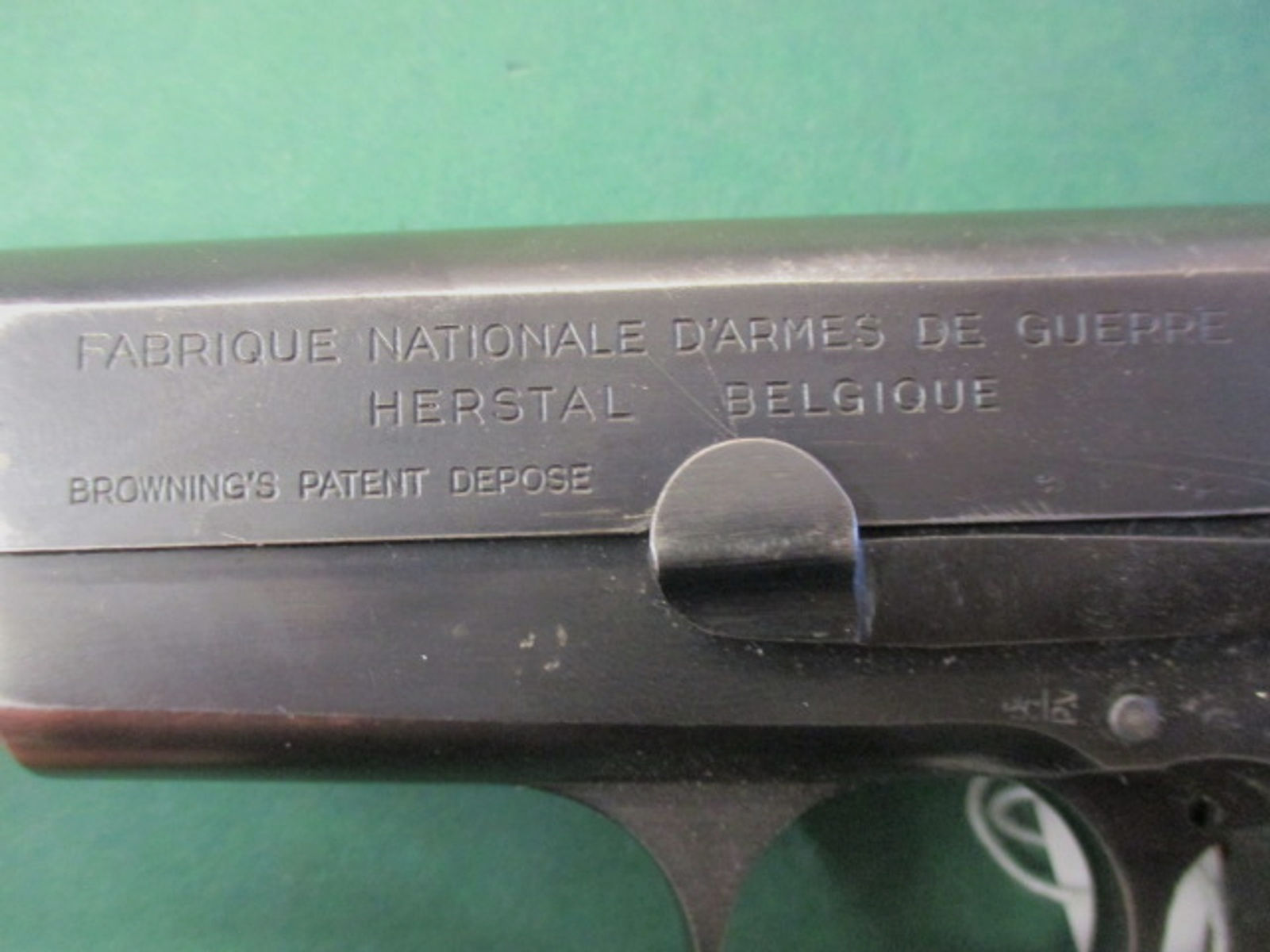 Pistole FN Highpower , Kal. 9 mm Luger
