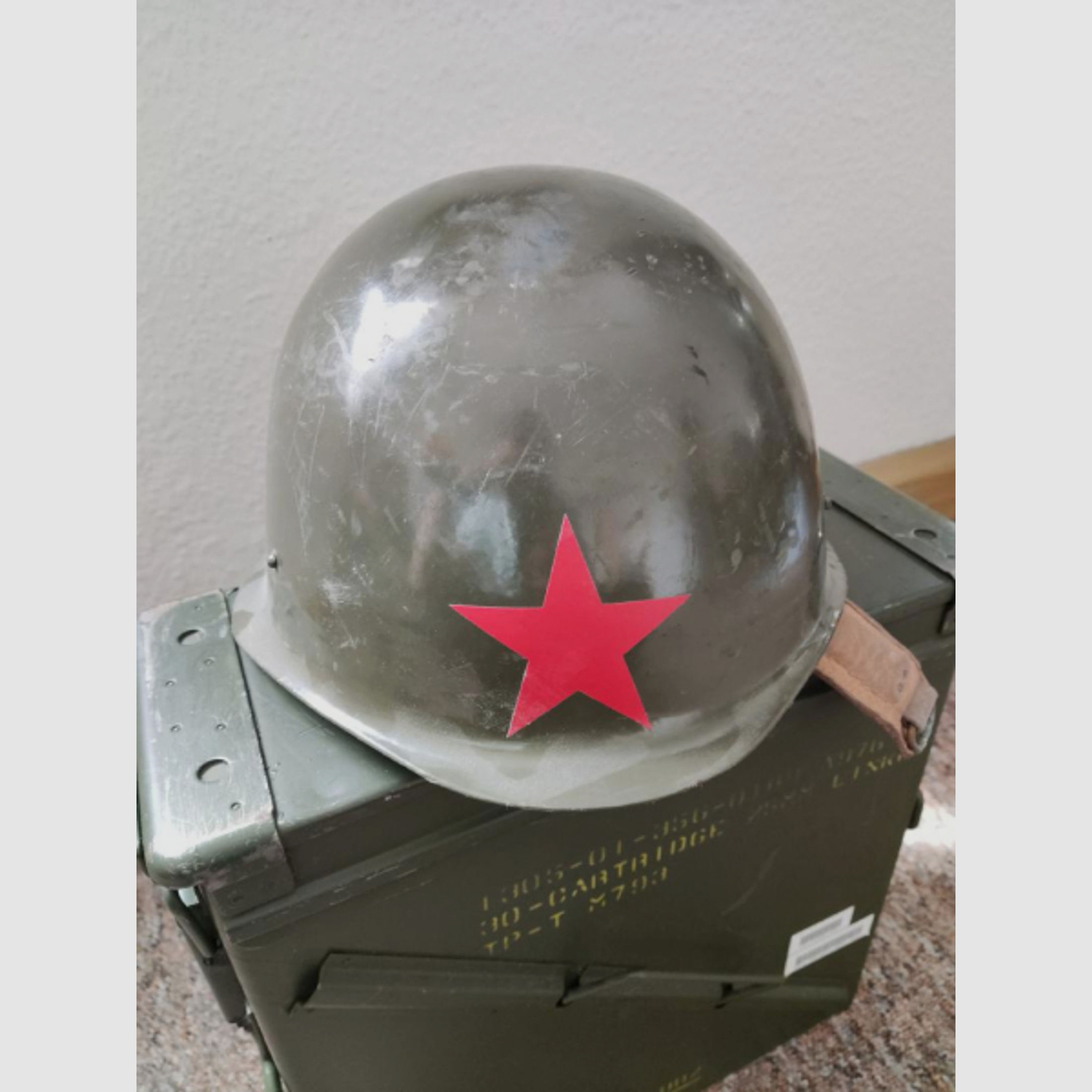 Unbekannter Stahlhelm Roter Stern Warschauer Pakt Sowjetunion DDR NVA