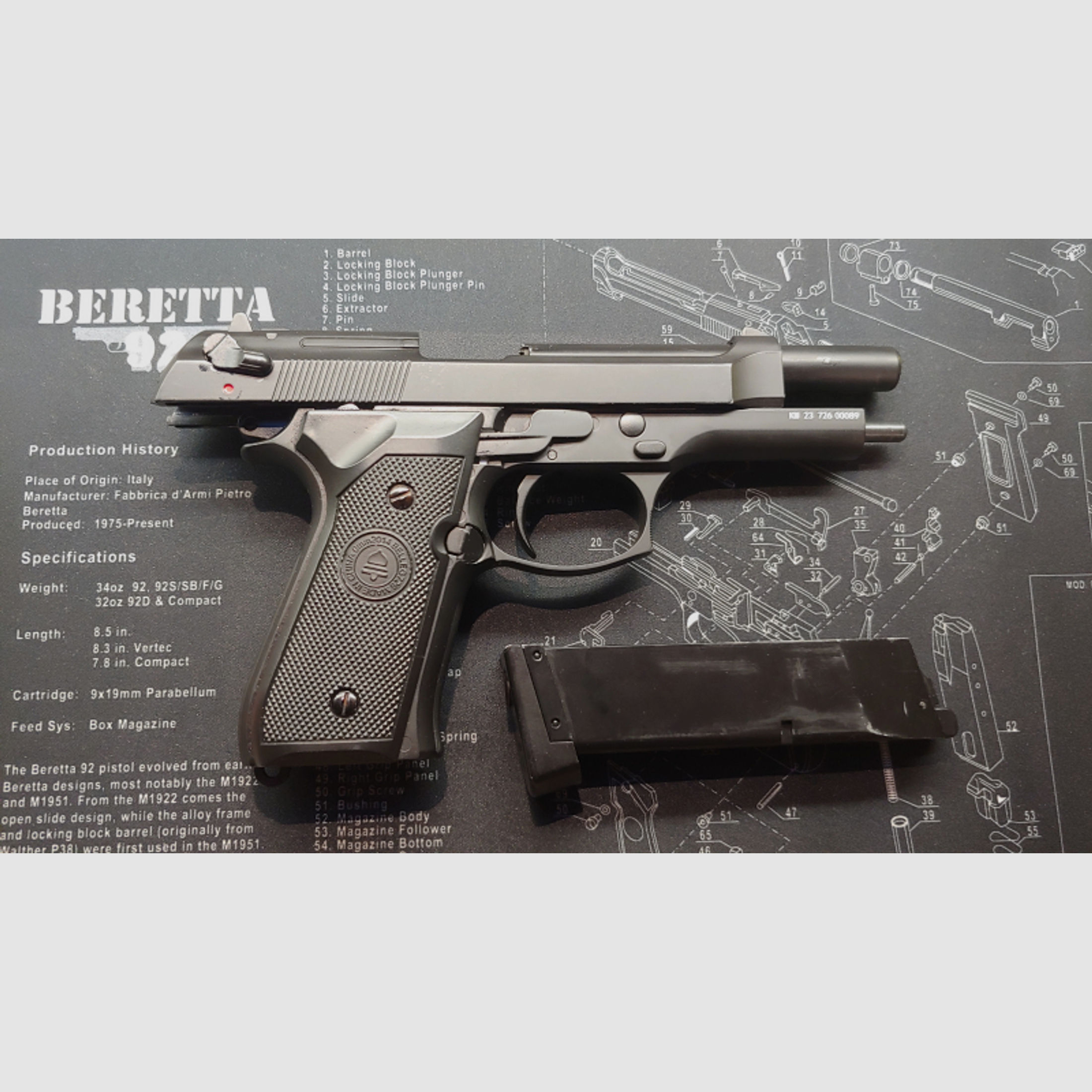 Beretta 92F Pistole Vollmetall DEKO
