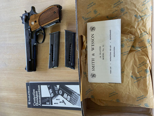 Sehr schöne Pistole Smith & Wesson