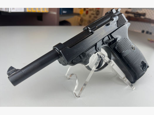 Walther P 38 Zella-Mehlis (Thür) HP Heeres-Pistole im Kal. 9 mm Luger Seriennummer: 23015
