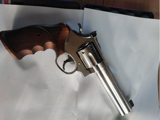 Smith & Wesson Revolver Target Champion 686 Kaliber .357