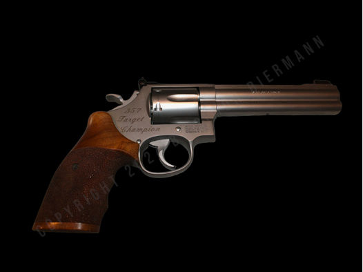 Revolver, Smith&Wesson, Mod. 686-3, .357 Target Champion, Kal. .357Mag, 6" Lauf, kaum geschossen!