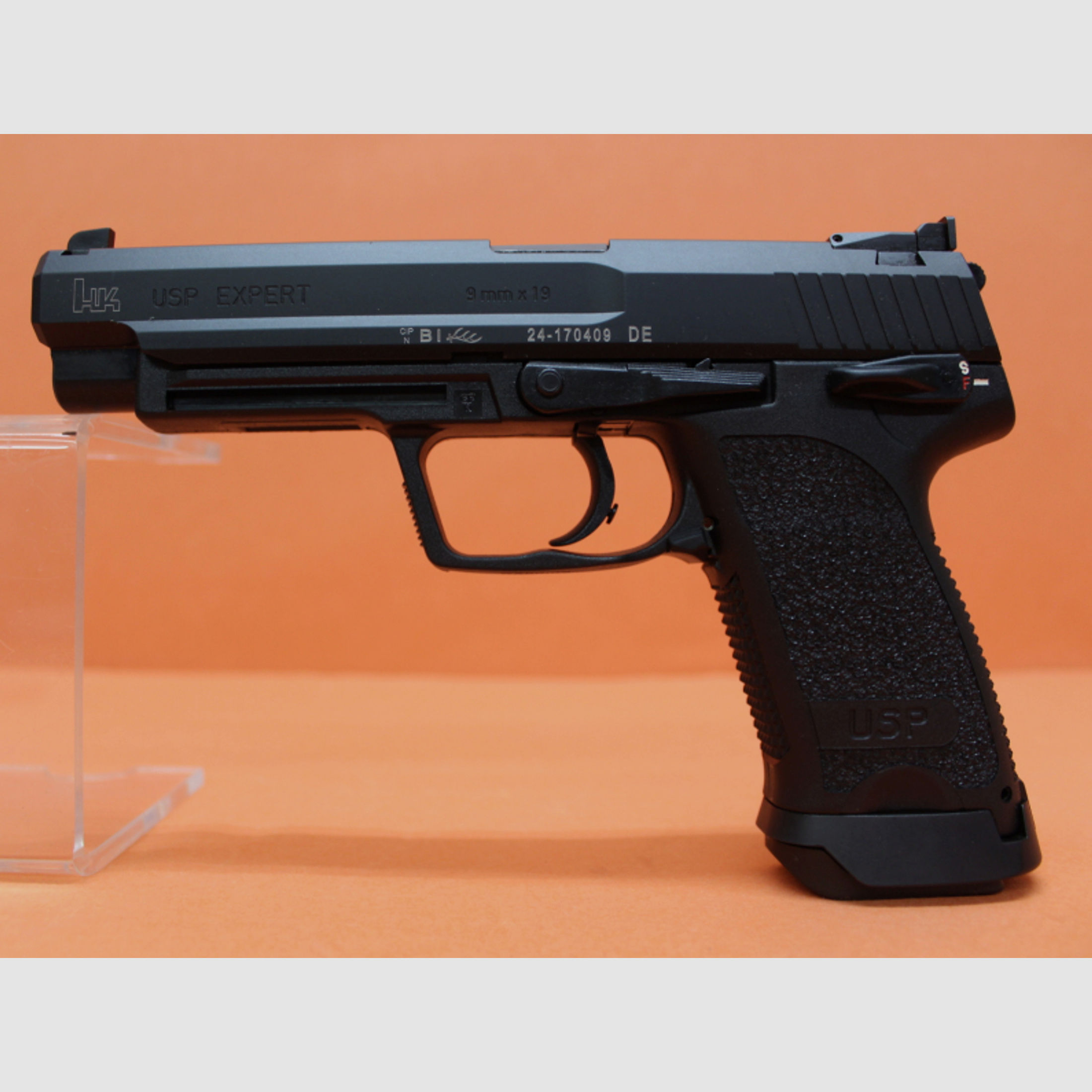 Ha.Pistole 9mmLuger Heckler&Koch/H&K HK USP EXPERT 132mm Lauf/ Mikrometervisier (9mmPara/9x19)