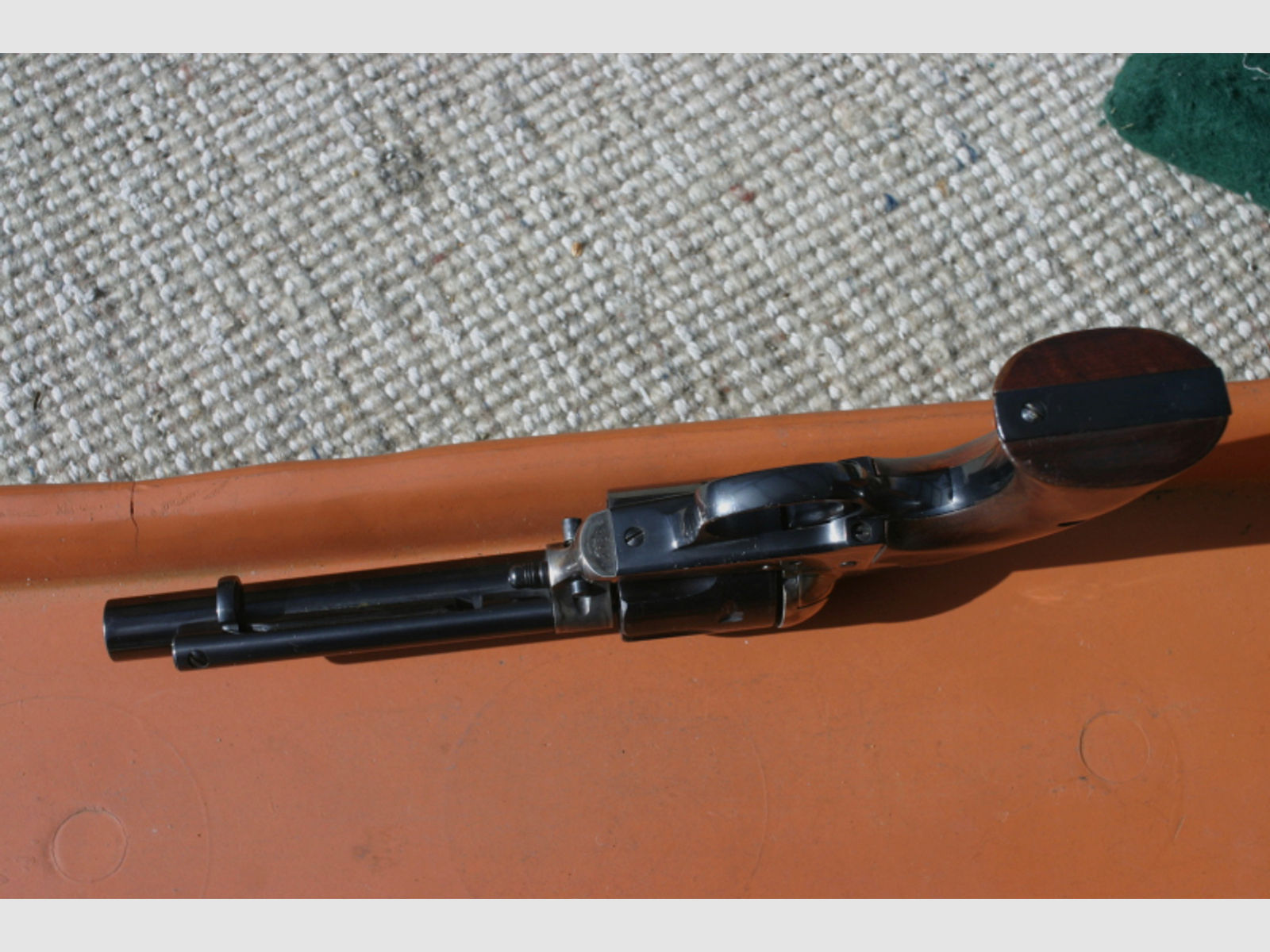 SAA-Revolver Hege-Uberti in .45LC mit Bisley-Griff