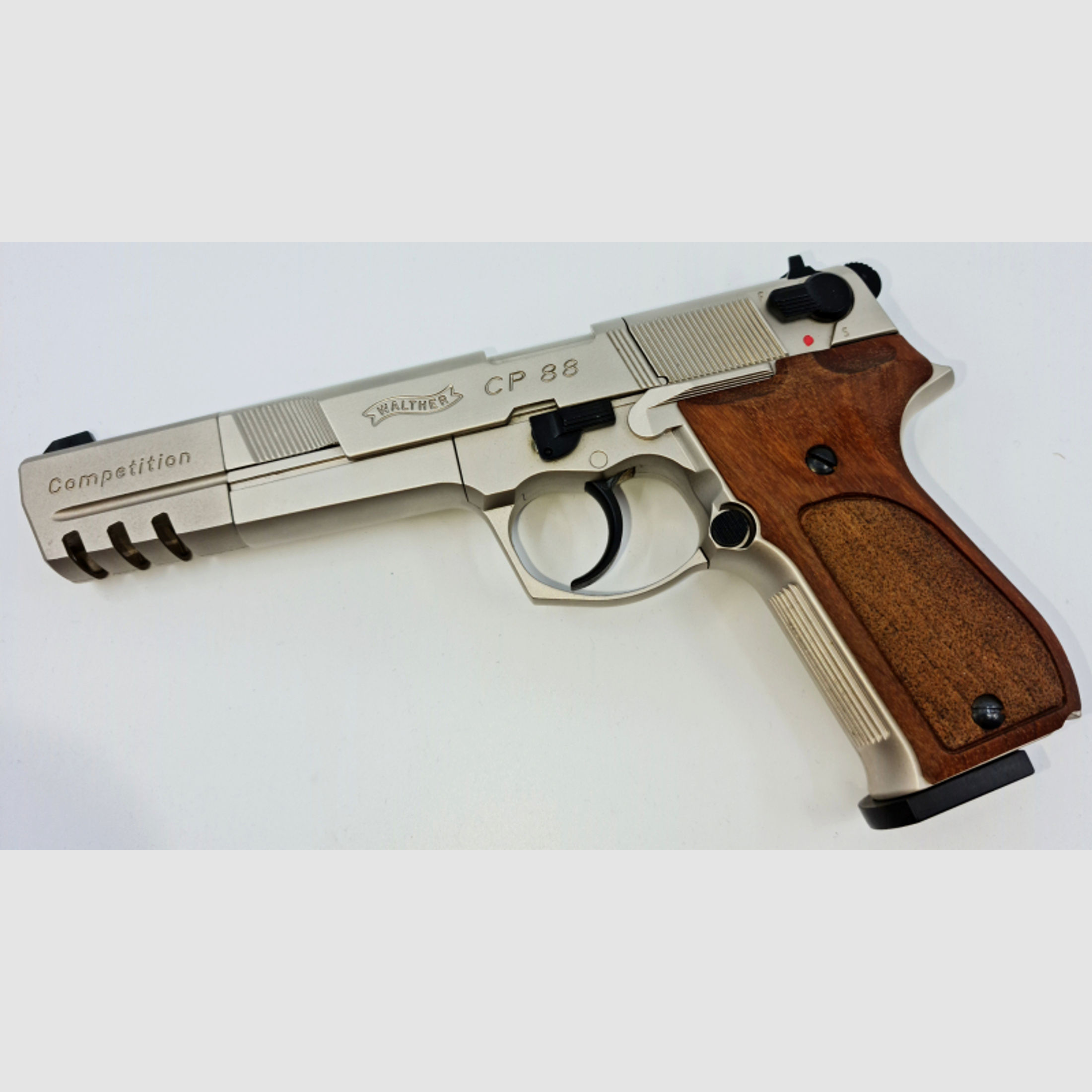 Walther CP88 Competition 4,5mm CO2 Pistole 8 Schuss