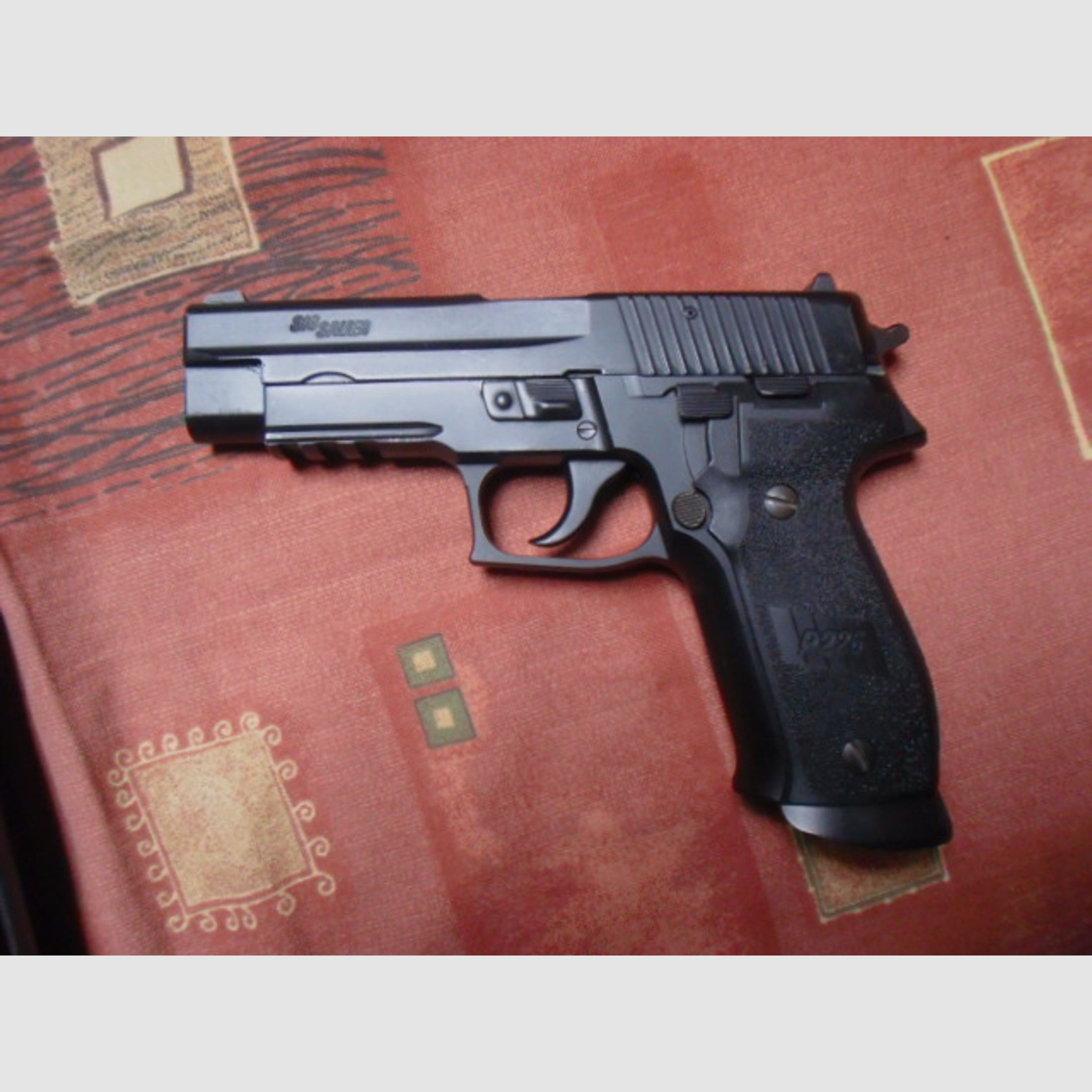 SIG Sauer P226 Pistole