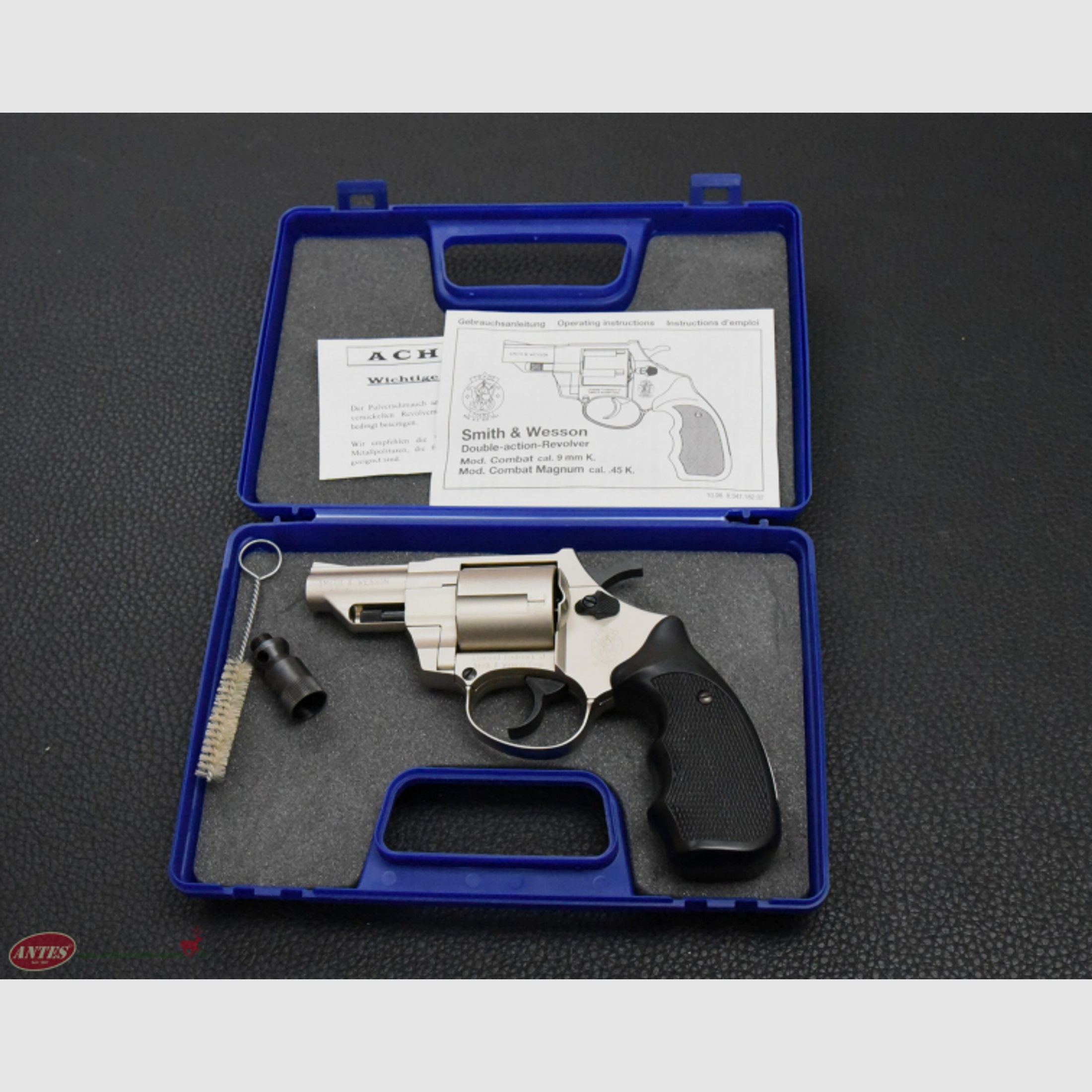 Umarex: Smith & Wesson Schreckschuss-Revolver Mod. Combat Magnum vernickelt (PTB 617), Kal. 45 K.