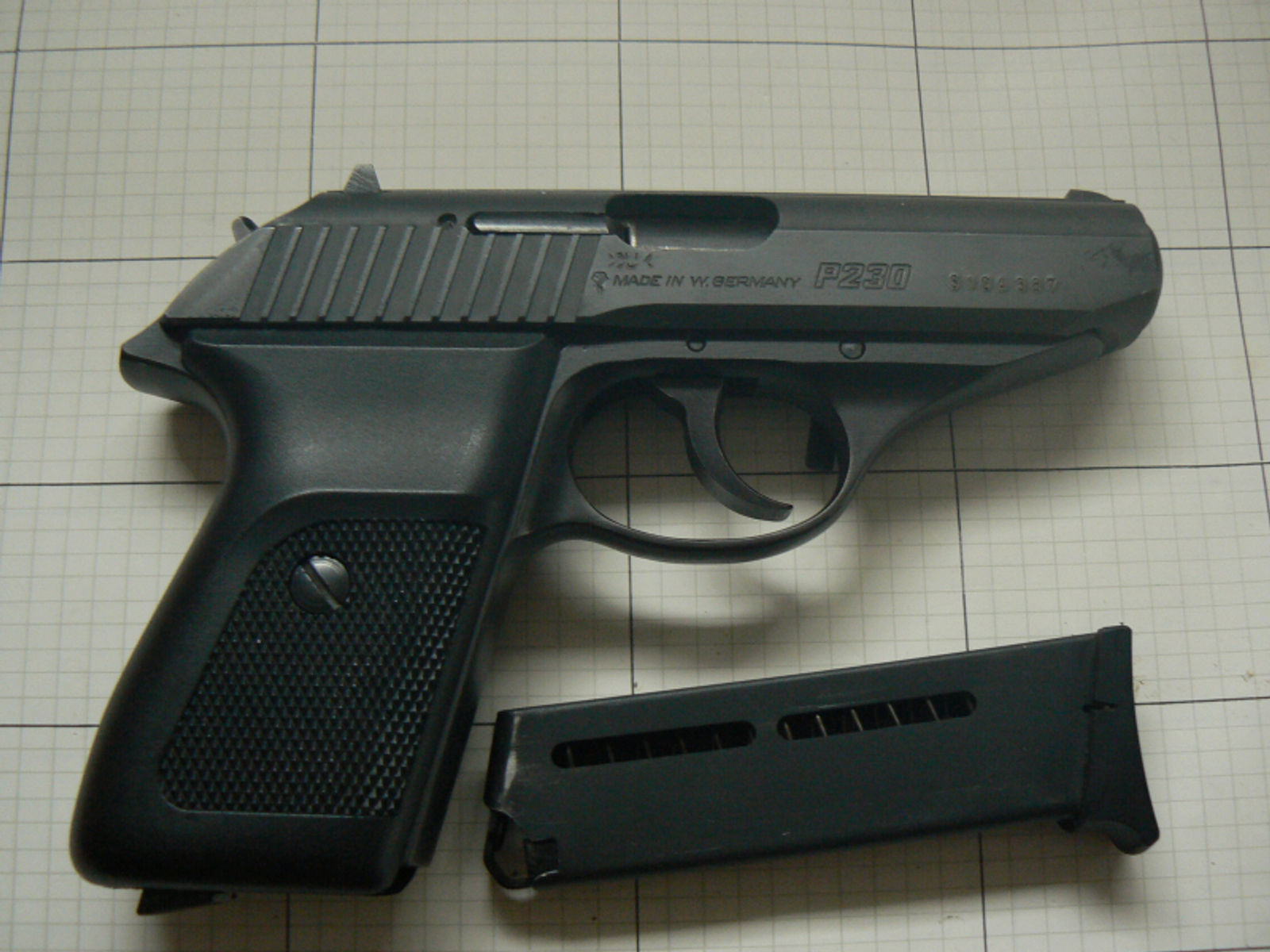 Pistole SIG Sauer P 230 Kal 9x18 Ultra/Police