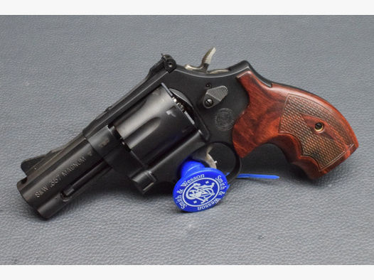 Smith & Wesson 586-L, 3" Kompensator, Performance Center, Kaliber 357 Magnum, Neuware