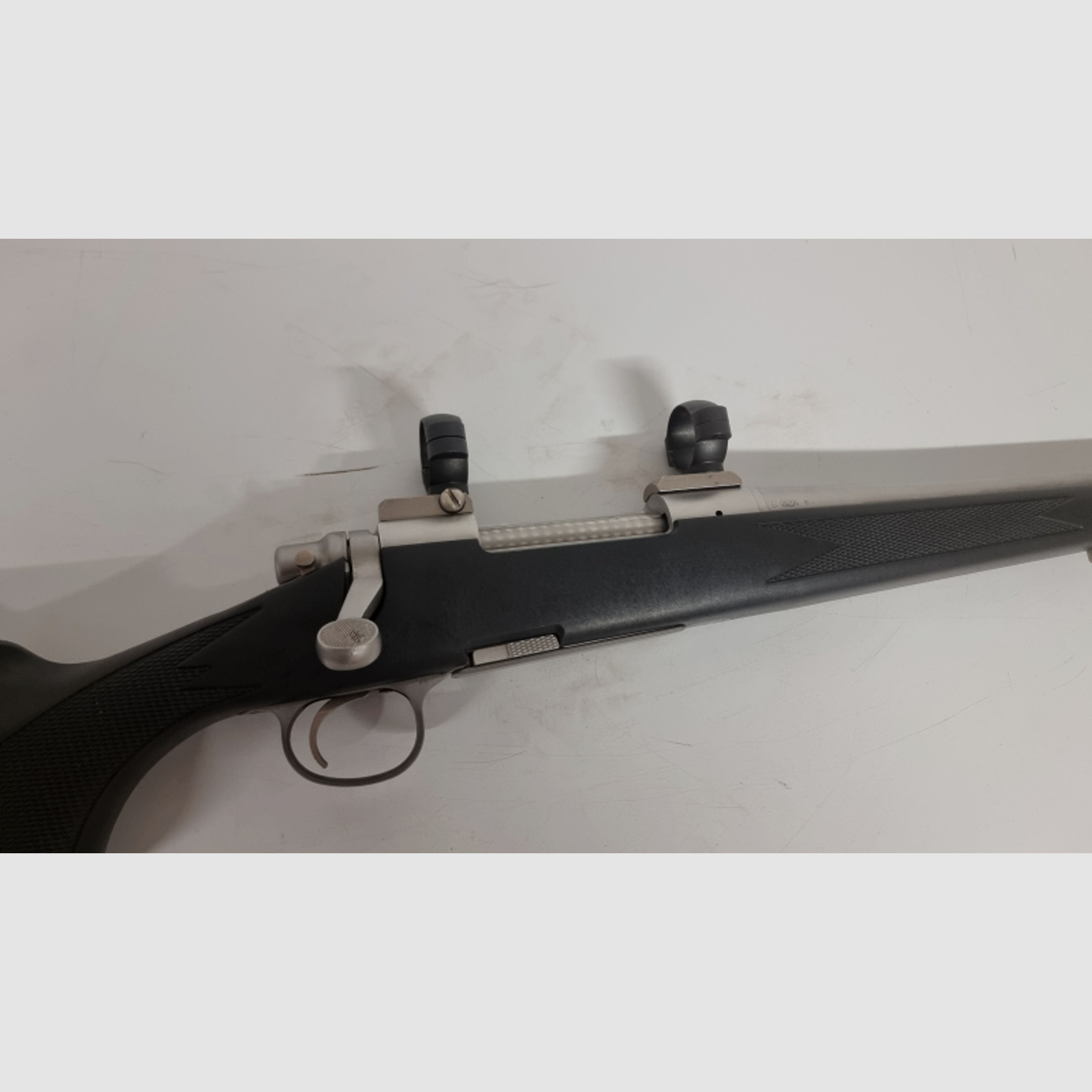 Remington 700 in 338 Winchester Magnum mit Leupold Std Montageringe