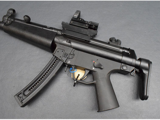 GSG-5 /MP5 Nachbau mit Schubschaft, Dot, Kaliber 22lr, neuwertig