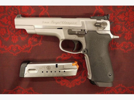 S&W Smith und Wessen Target Champion Limited Pistole 9mm Luger Performance Center nicht STI Les Bear