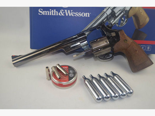 Smith & Wesson Modell 29 8 3/8" * Diabolos * mit Starterpaket