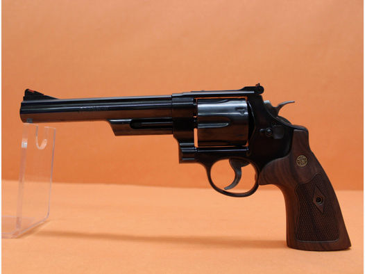 Revolver .44RemMagnum Smith&Wesson/ S&W29-10 brüniert, 6,5" Lauf/ Mikrometervisier/ Holzgriffschalen