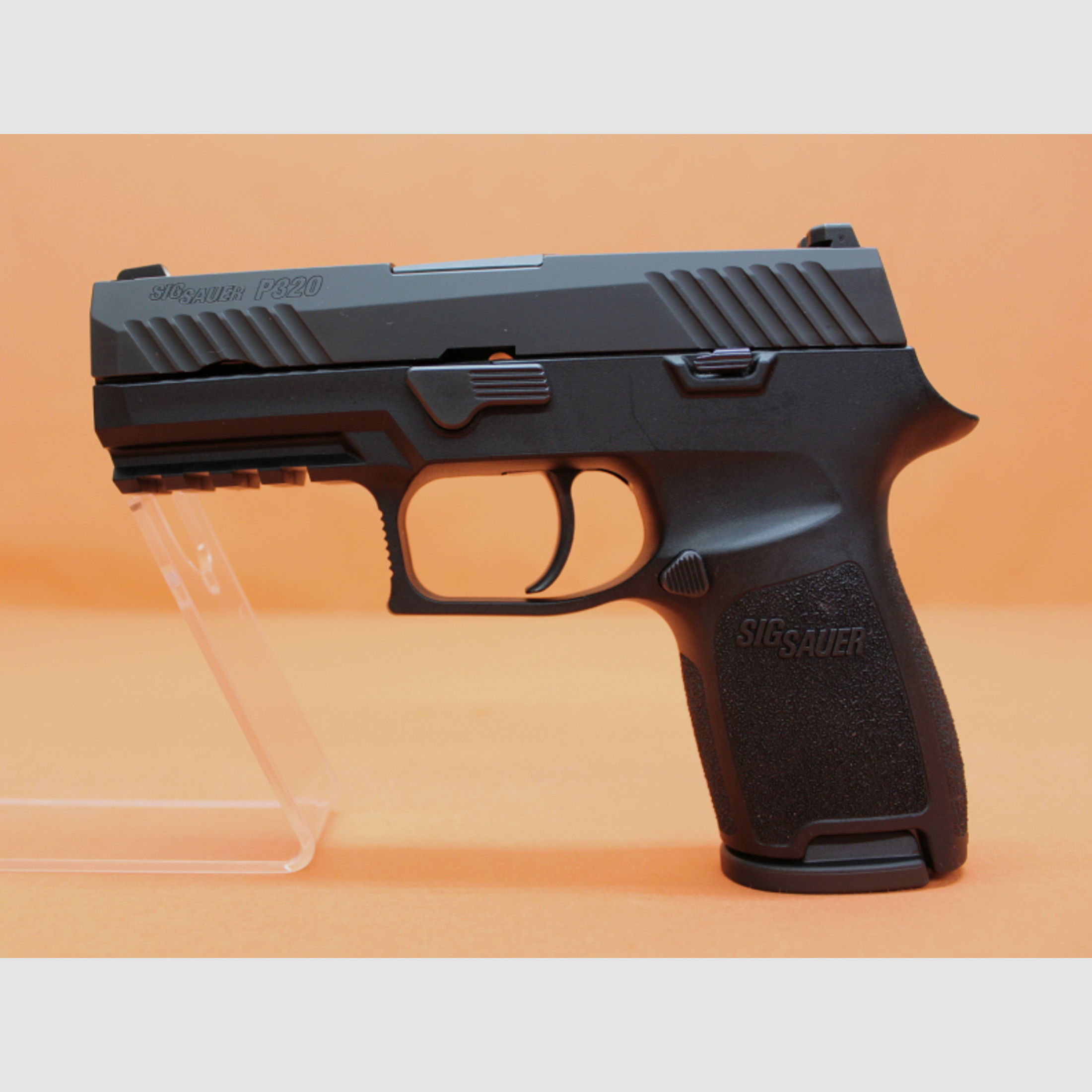 Ha.Pistole 9mmLuger SIG Sauer P320 Compact 99mm Lauf/ Reservemagazin (9mmPara/9x19)