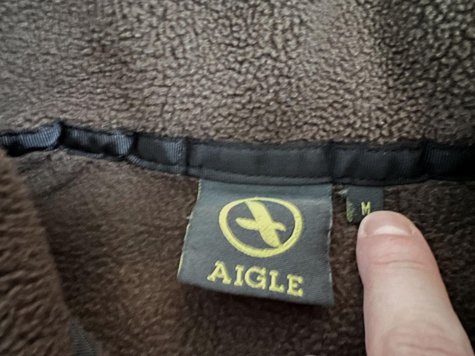 Aigle Fleece Pulover Medium Braun perfekt für den Schiessstand oder die Jagd Neuwertig