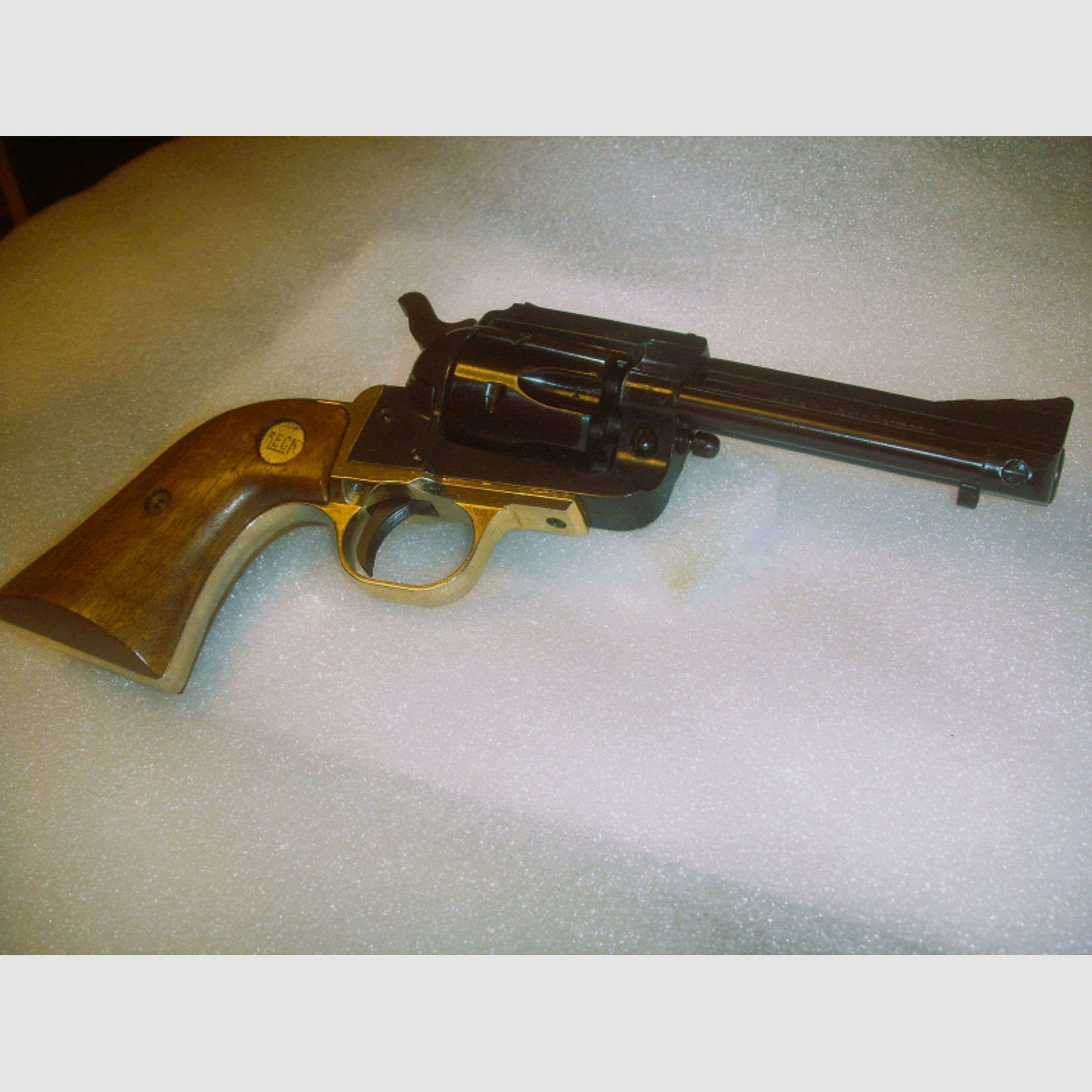 Revolver Reck SA GR 29 mit 4-Lauf u. orig. Holzgriffschalen m. Plaketten