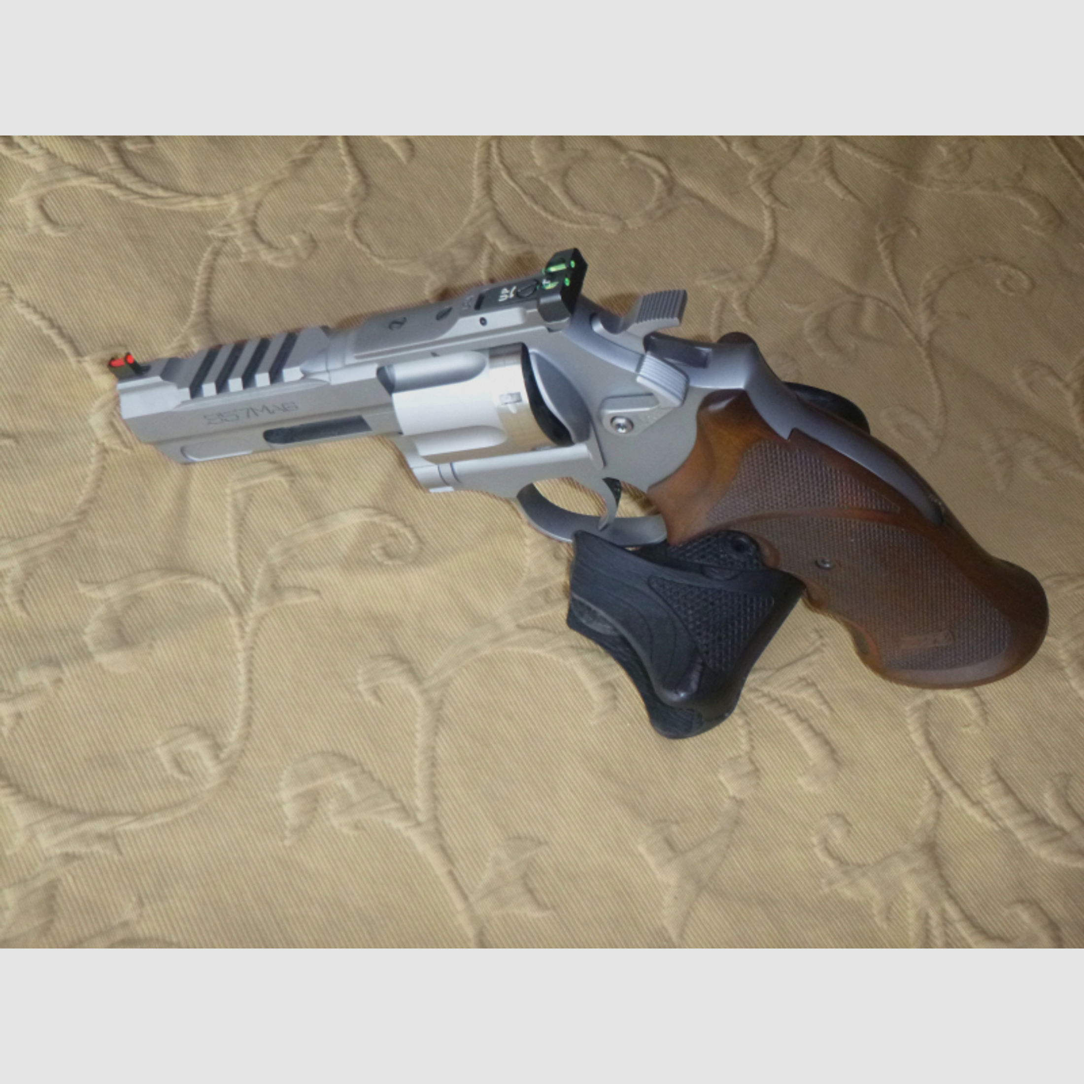 Spohr 284 Carry Stainless 4" Revolver .357Mag