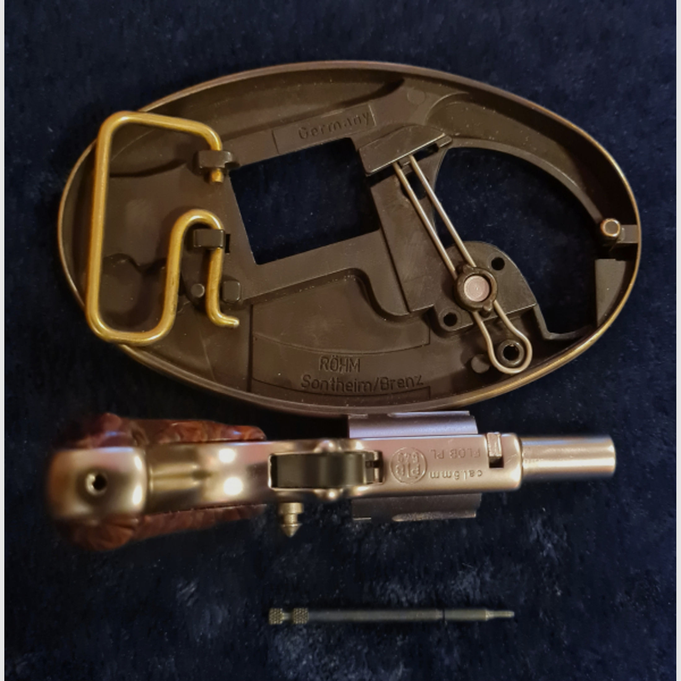 Röhm Schreckschuss Revolver Mod. Little Joe, matt vernickelt mit Gürtelschnalle (PTB 549 )
