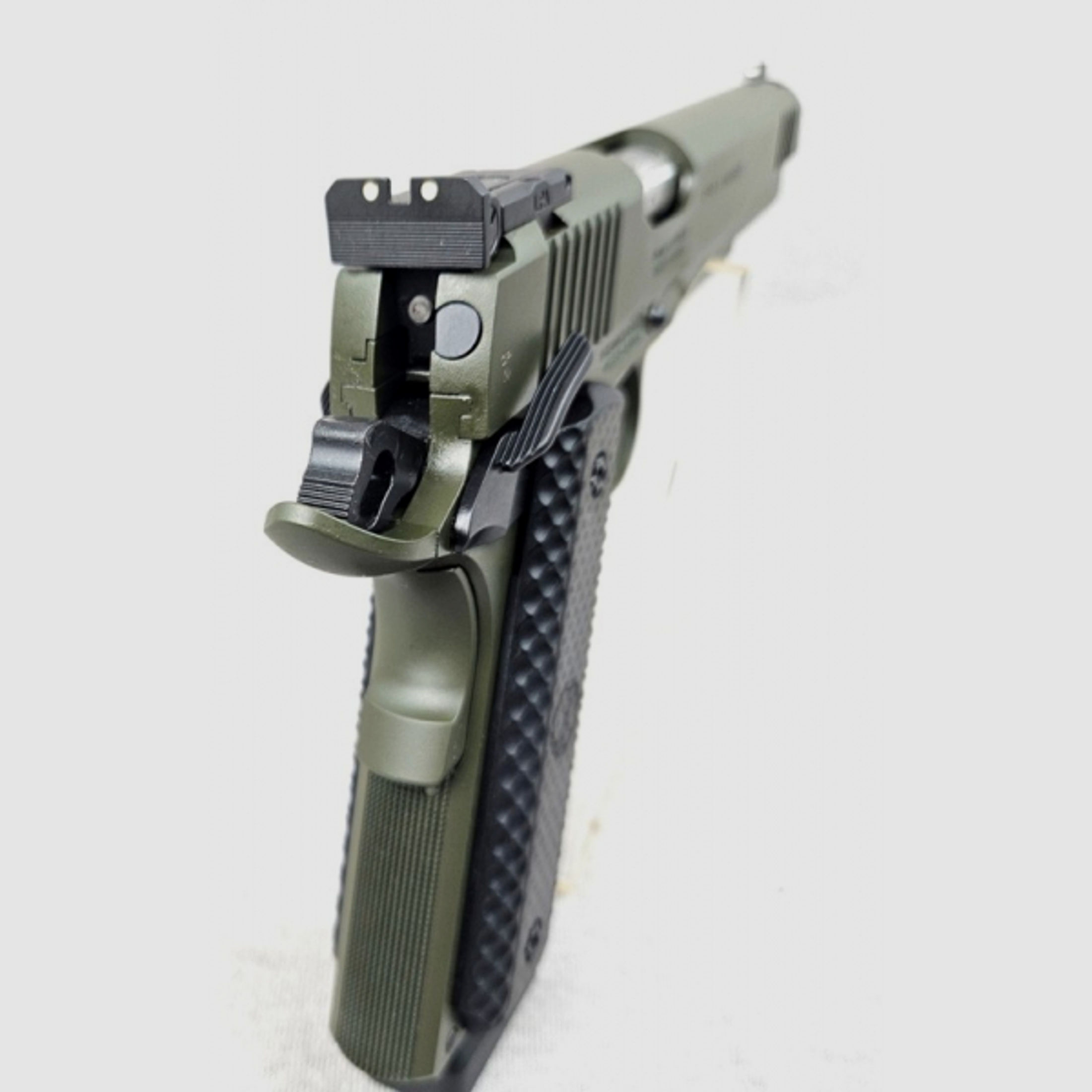 Pistole, Schmeisser, 1911 HUGO - OD GREEN, 9mm Luger, 5 Ersatzmagazine
