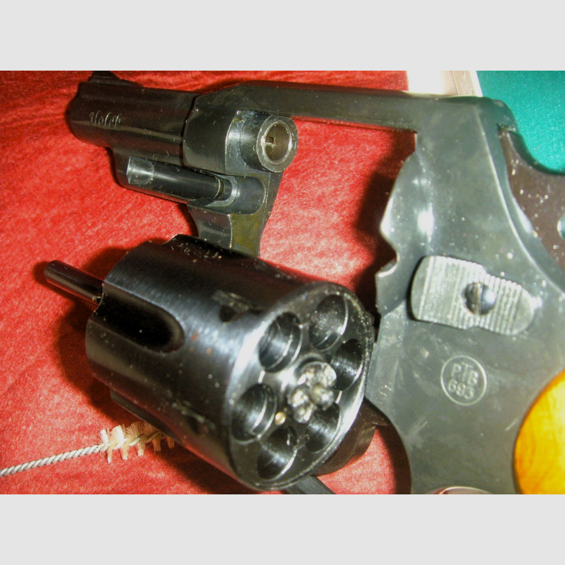 ALFA-PROJ Revolver Holek Mod. 030 m. orig. Holzgriffschalen, Stahl-Trommel etc., OVP komplett
