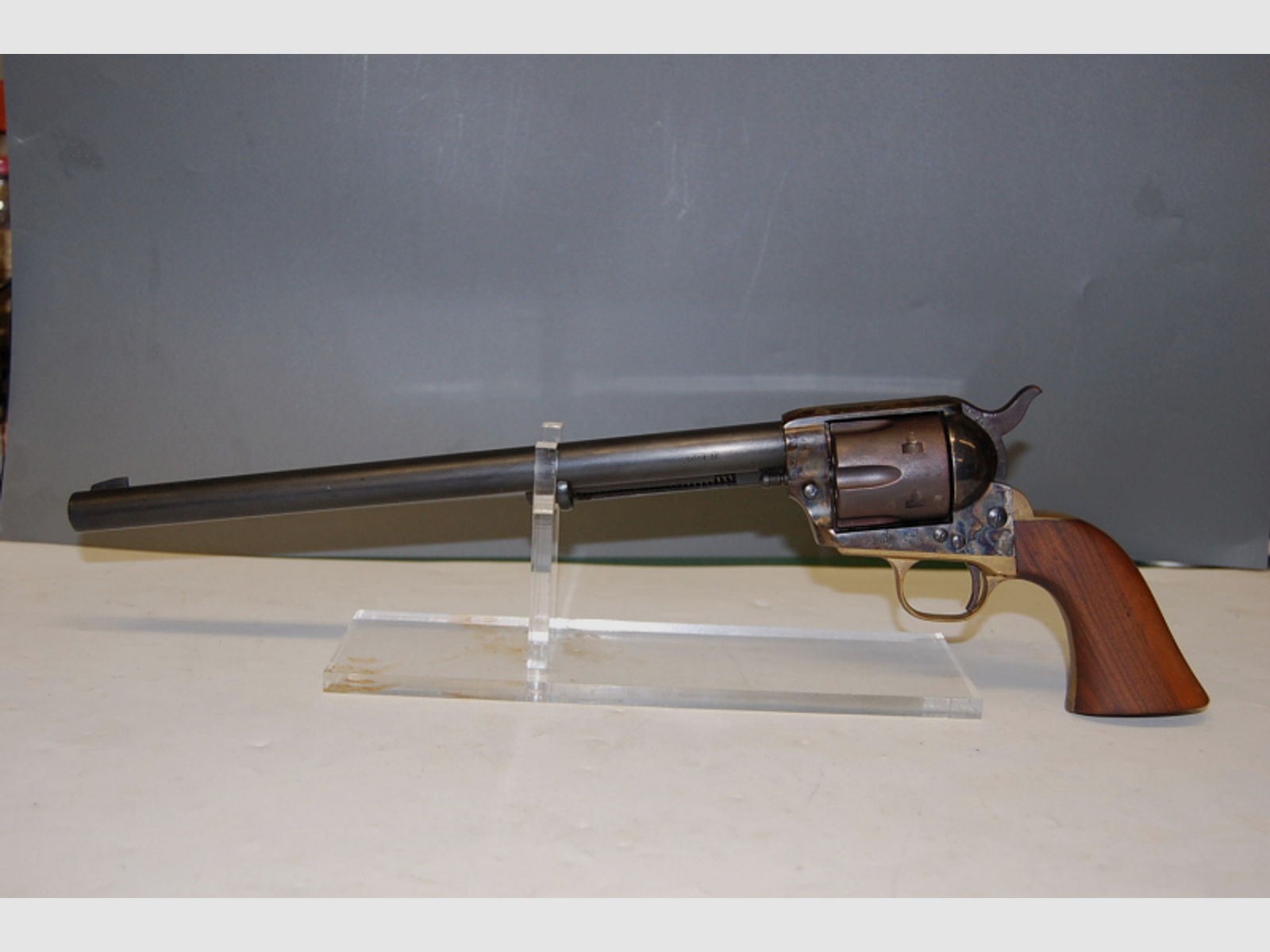 Colt M 1873 SAA Revolver Kal 22lr mit 12" Lauf Uberti Fertigung im Bestzustand vom Sammler