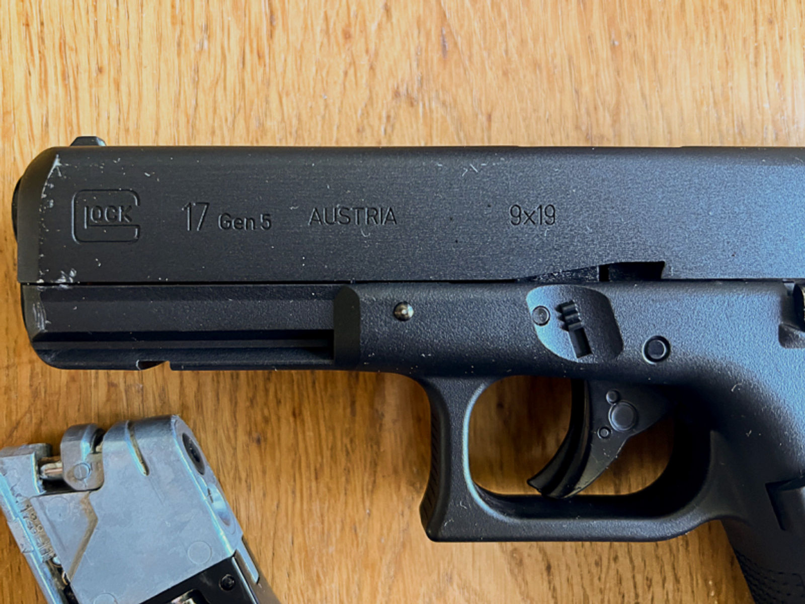Glock 17 Gen5 Luftpistole Co2 Blowback 4,5mm