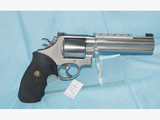 Smith&Wesson mod 629-4 classic champion cal 44 mag