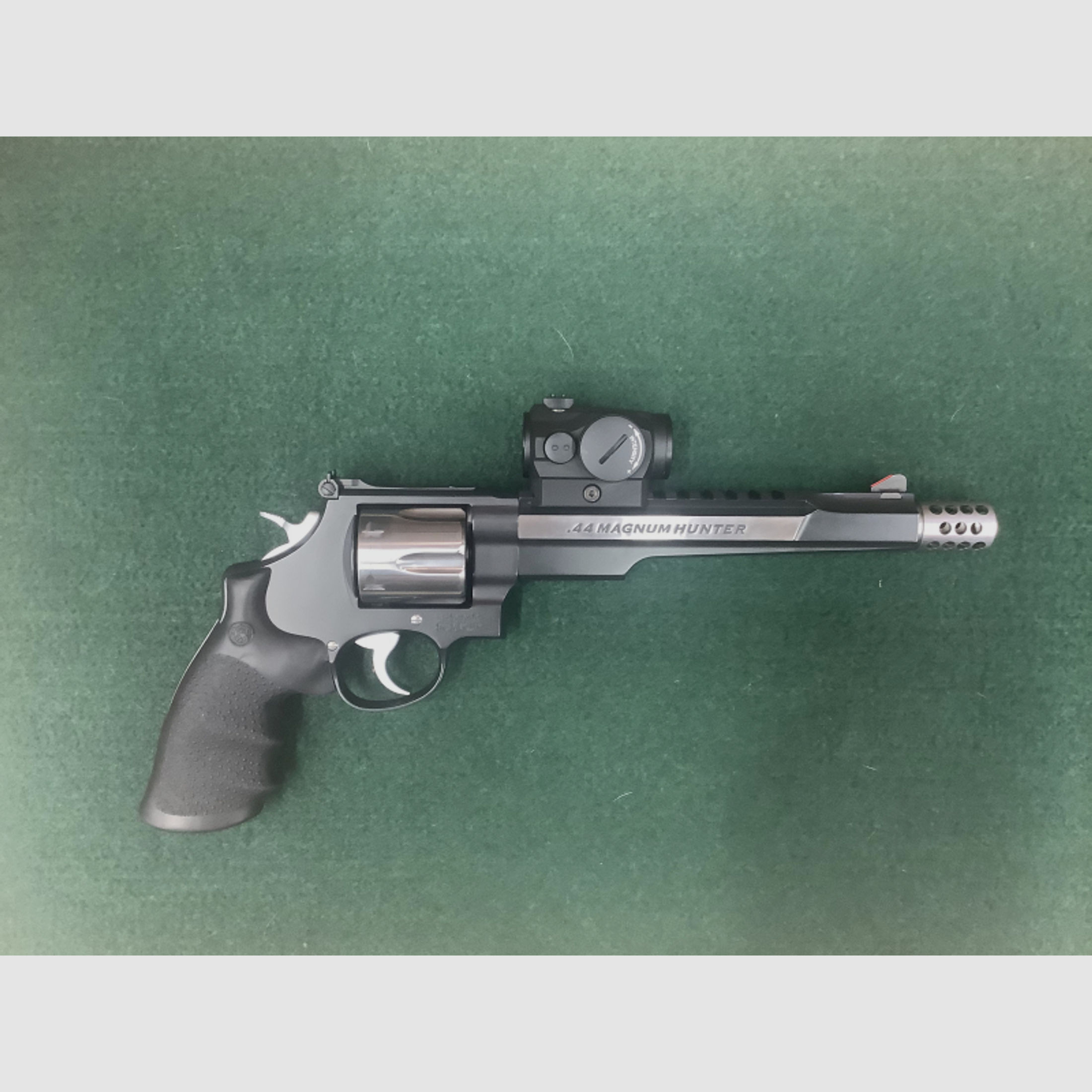 Revolver Smith und Wesson Mod. 629 Performance Center Kal. .44 Mag. mit Aimpoint Micro T-1 Gebraucht