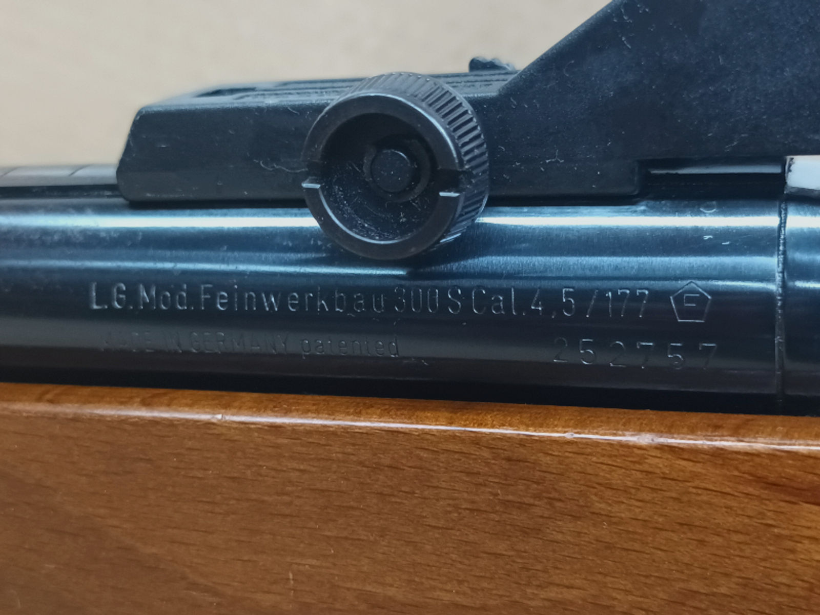 Feinwerkbau 300S Matchluftgewehr Rechts Cal.4,5mm LG Luftgewehr - SUPER ZUSTAND
