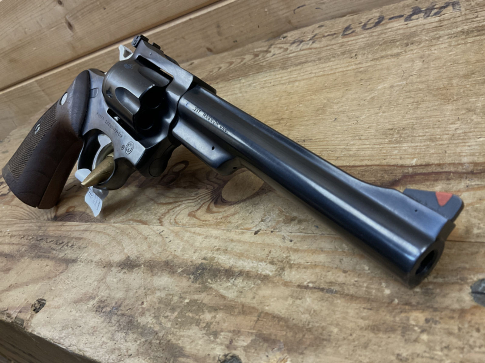 Revolver RUGER Security-Six Kal..357Mag., mit roter Korneinlage!