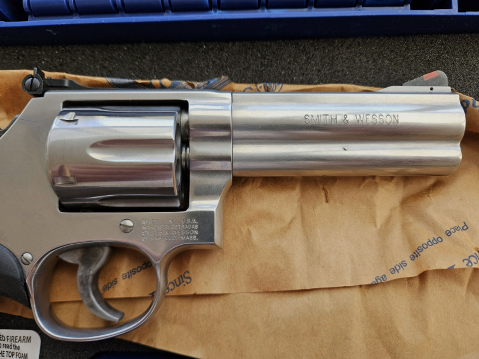 Neuwaffe Smith & Wesson M 686-6 LL4,0" im Kal. 357Mag